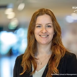 ACM (Alexandra) van der Roest - Bul