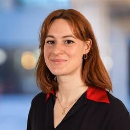 dr. L (Lise) Zurné