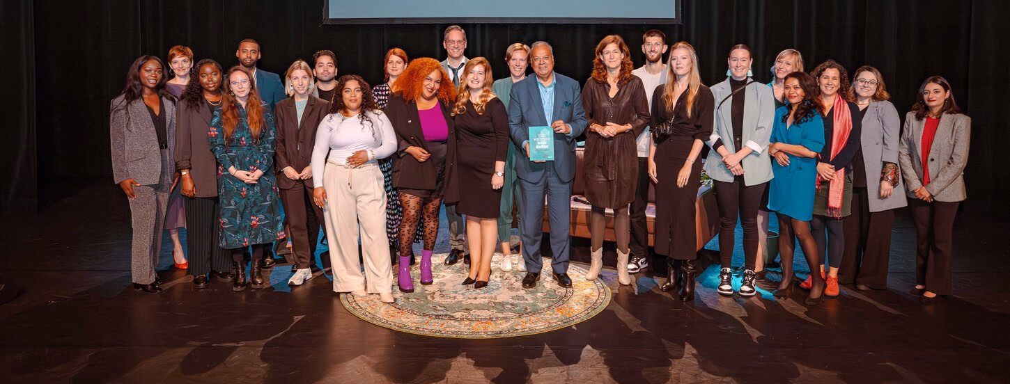 All team members of IDEA Center on stage in Theater Zuidplein