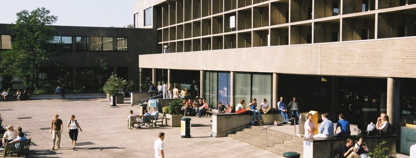 C building op campus Woudestein.